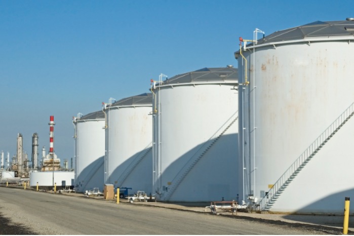 STORAGE TANKS AVALIABILITY AT EUROPOORT TERMINAL